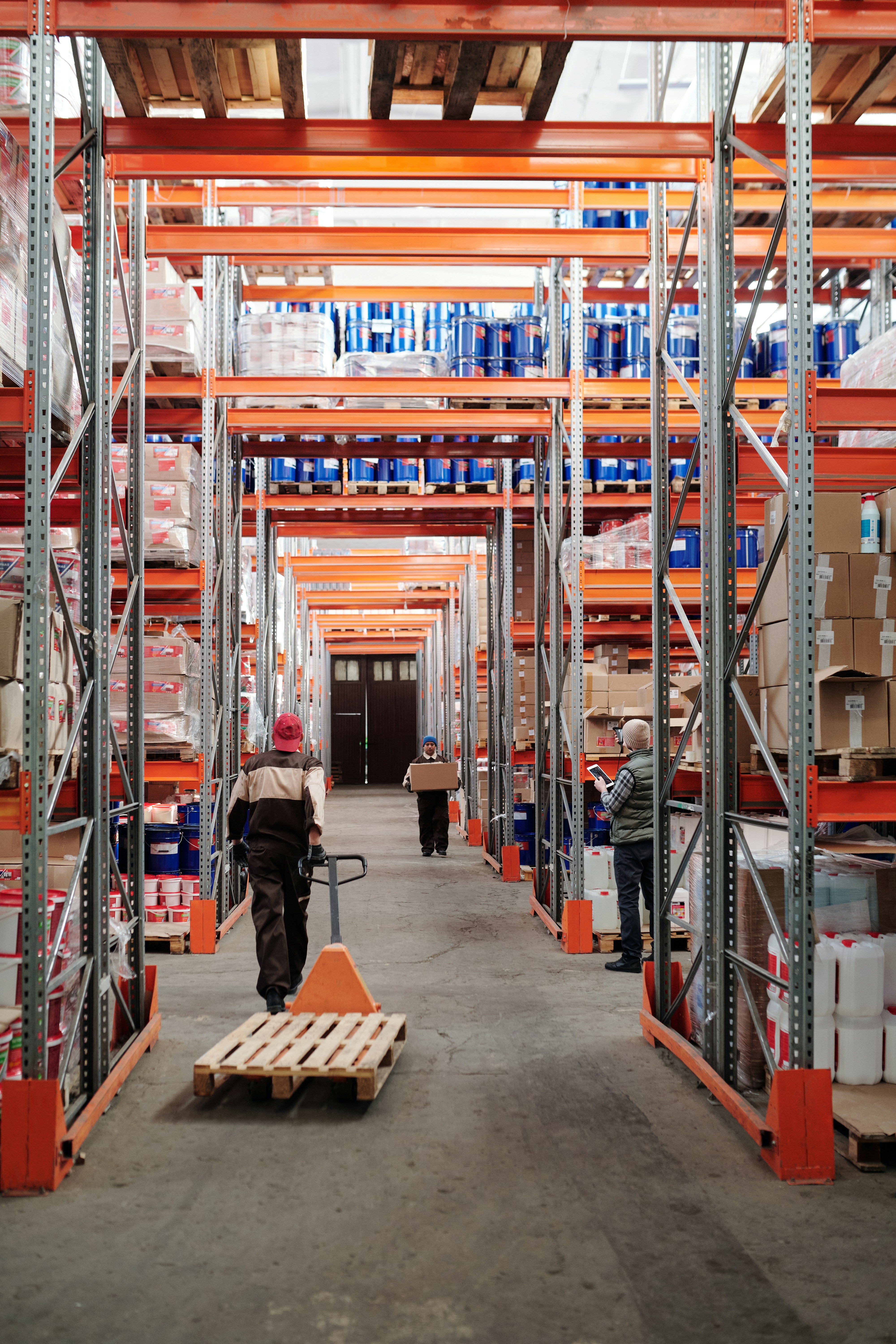 Sentiment falls on the back of falling crude prices, SBR  | Limited discussions amid holidays in China and Japan
